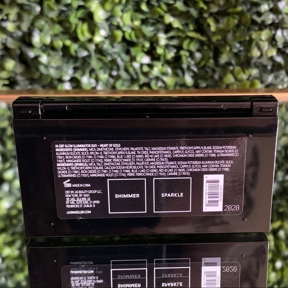 Laura Geller Hi Def Glow Illuminator Highlighter Duo in Heart of Gold | NEW - Picture 9 of 10